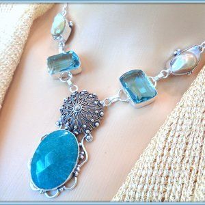 NATURAL EMERALD NATURAL PEARL STUNNING NECKLACE